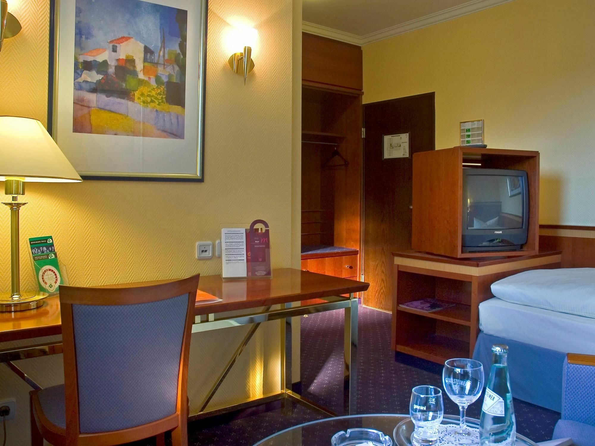 Mercure Hotel Trier Porta Nigra Экстерьер фото